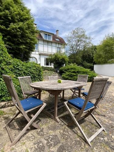 Les Ecuries Hotel in Fontainebleau