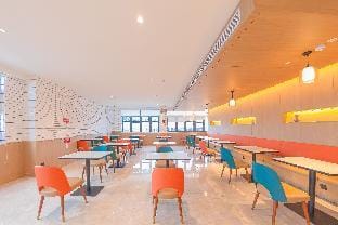 Hanting Hotel Dongyang Jiangbei Hotel in Hangzhou