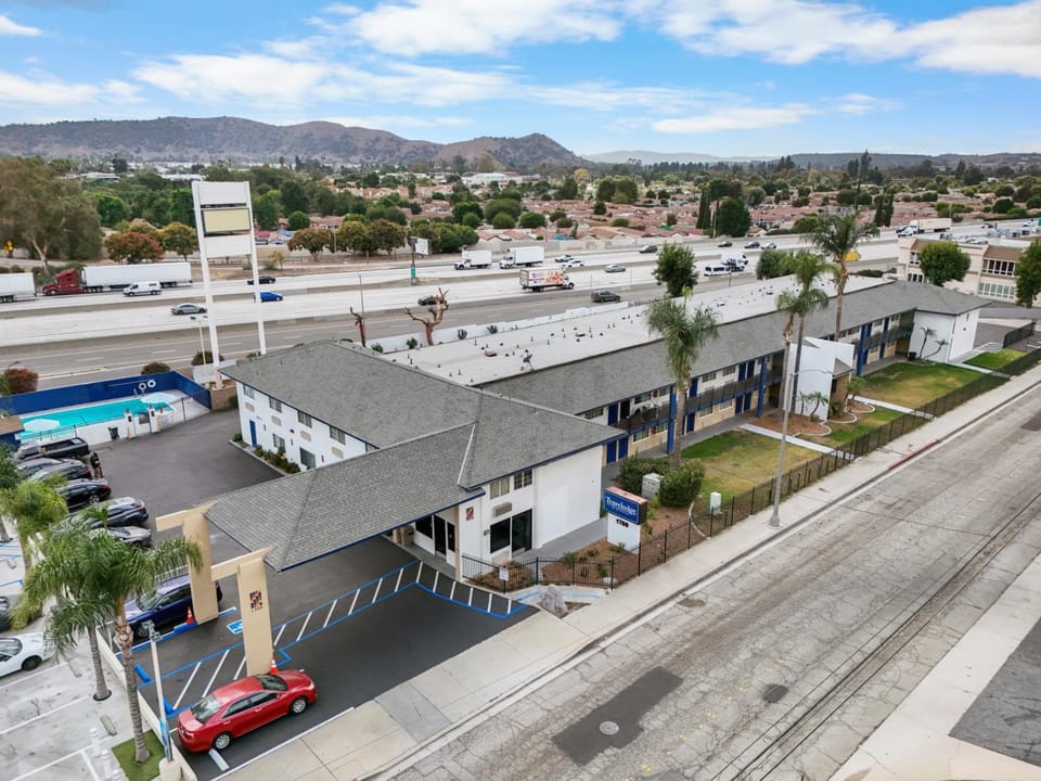 Travelodge by Wyndham Fairplex Pomona Hotel in San Dimas