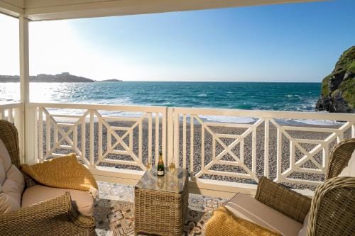Tolcarne Beach Colonial Restaurant and Rooms Hotel in Newquay