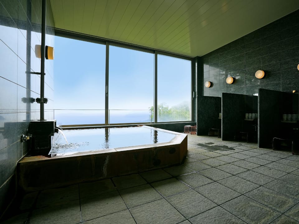 Atami Club Geihinkan Resort in Shizuoka Prefecture
