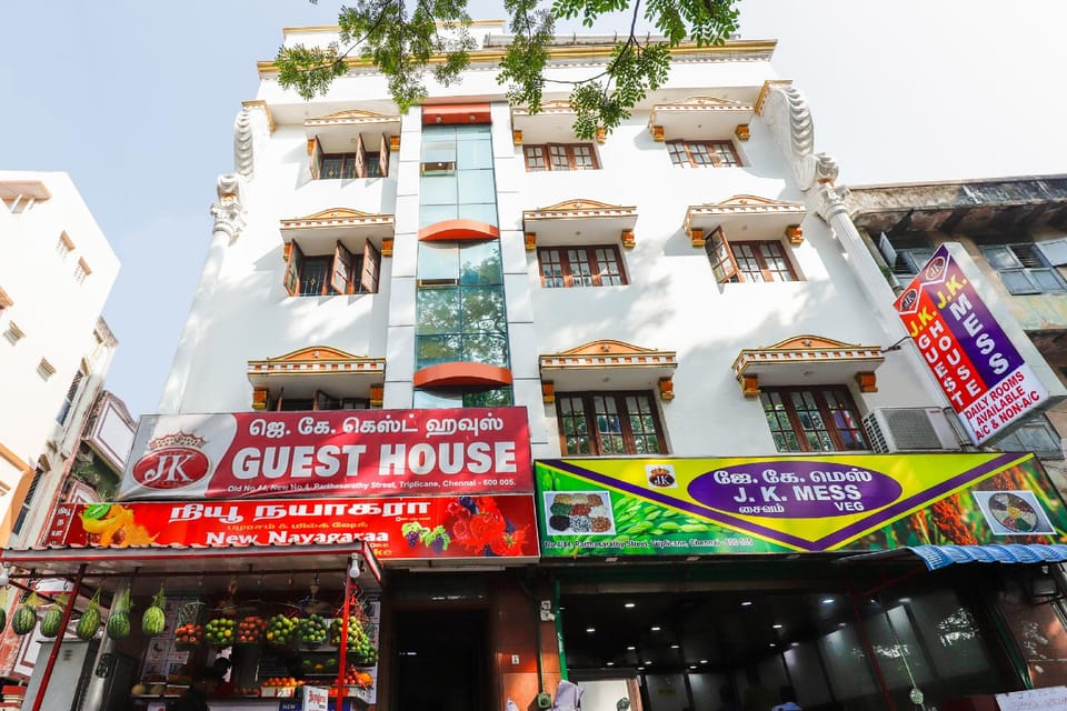 OYO Jk Guest House Hotel in Chennai