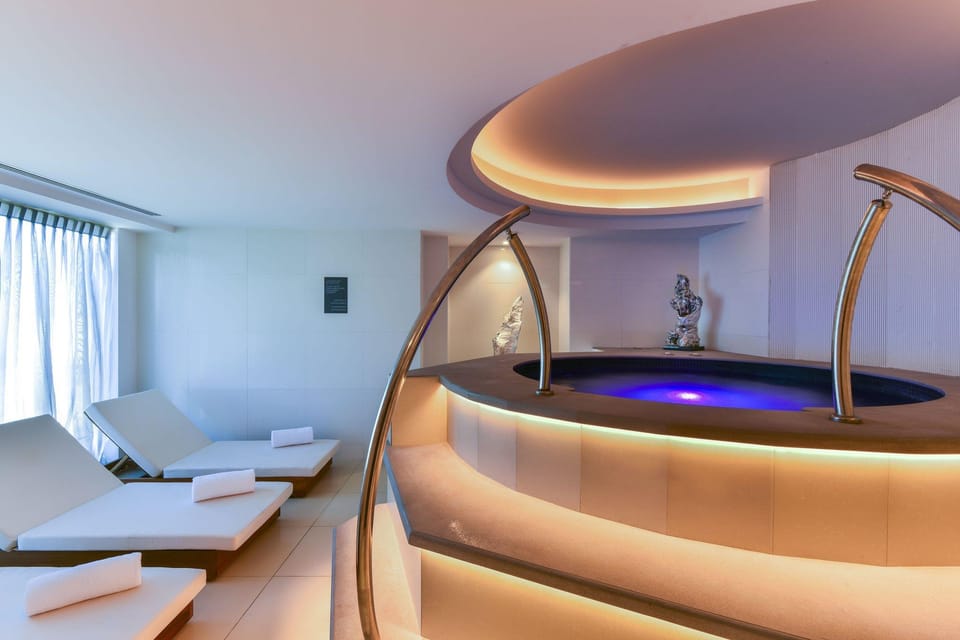 W Amman Hotel in Africa