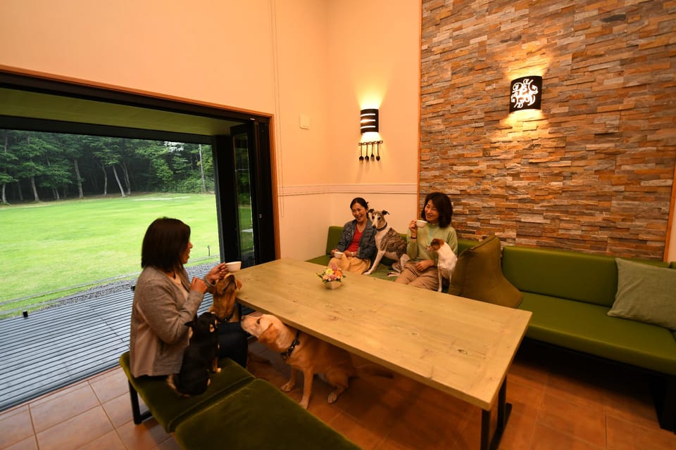 Dog Lover's Villa Leaf Hotel in Japan