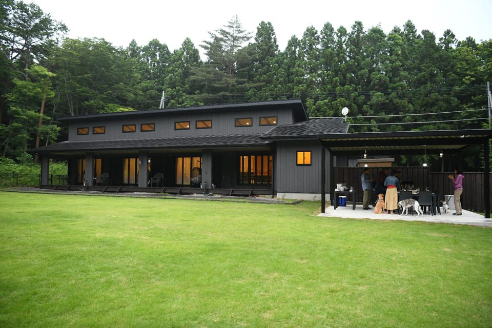 Dog Lover's Villa Leaf Hotel in Japan