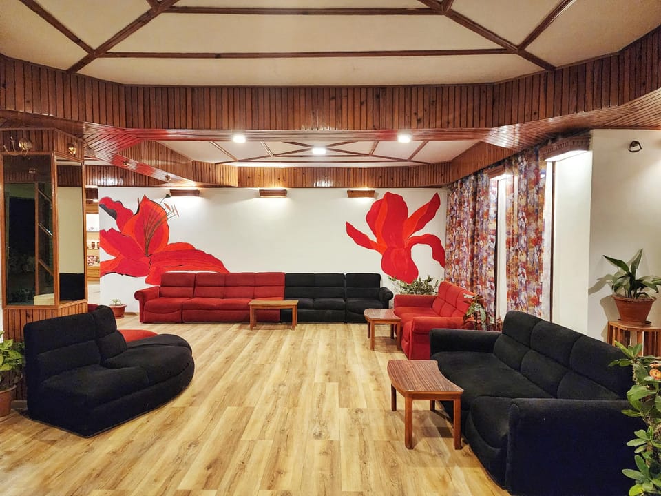 Hotel Pine View Hotel in Shimla