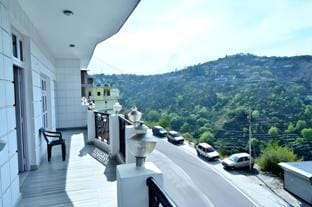 Hotel Vasundhara Palace Hotel in Uttarakhand