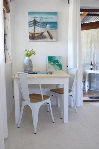 Homely Seastay Hotel in Cape Town