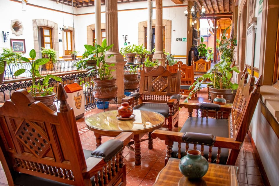 Hotel Los Escudos Hotel in State of Michoacán