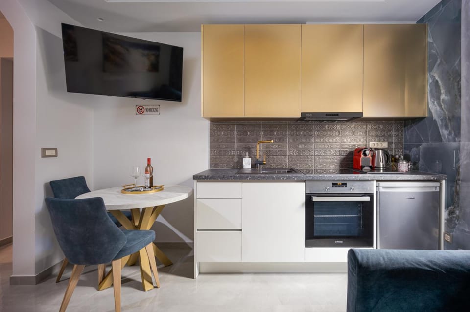 Royal Gold City Suites by Omilos Hotels Hotel in Heraklion