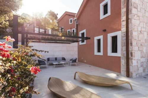 Villa Val & Sol Hotel in Dubrovnik-Neretva County