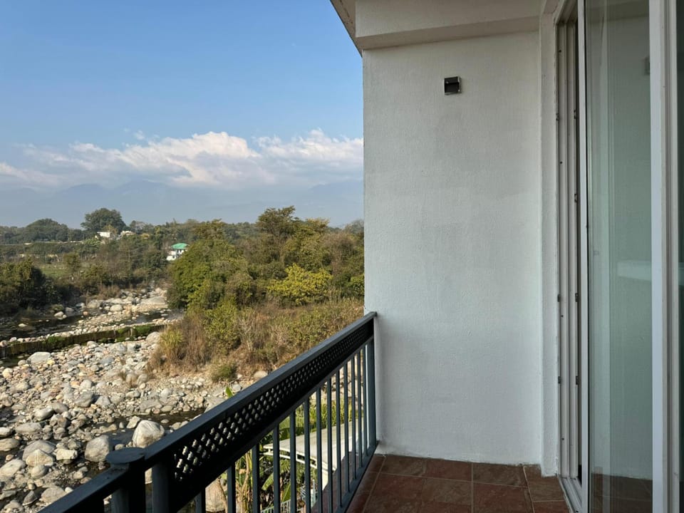 Hotel River Retreat Hotel in Punjab, India