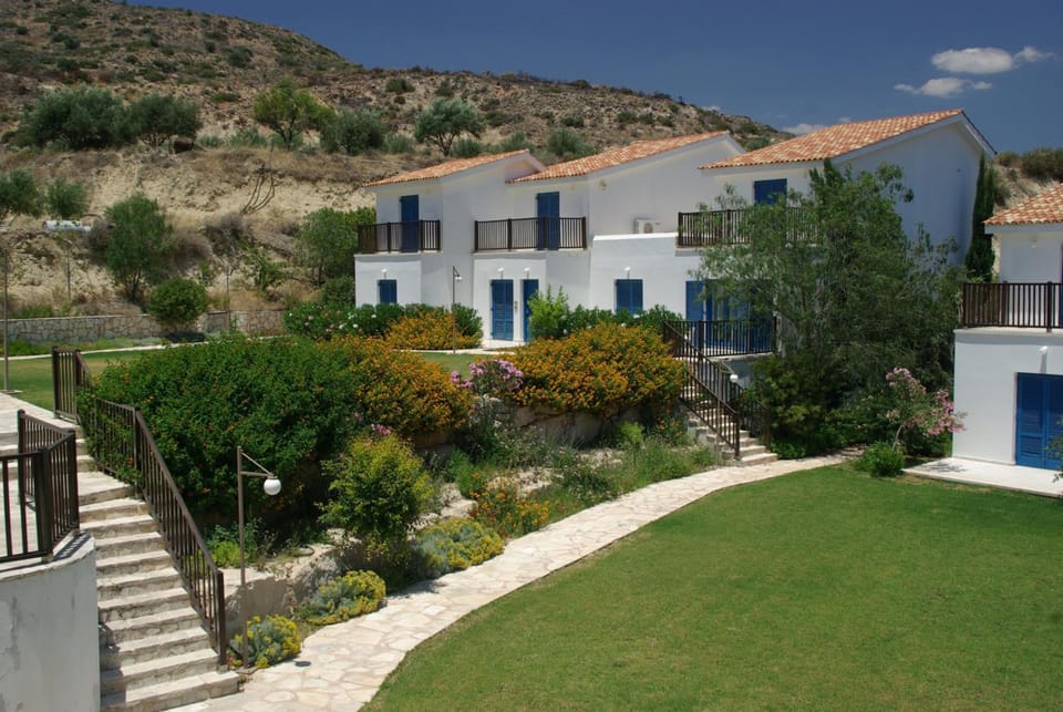 Hylatio Tourist Village Apartment hotel in Pissouri