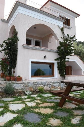 Goddess Artemis Apartment Hotel in Magnesia Prefecture, Greece