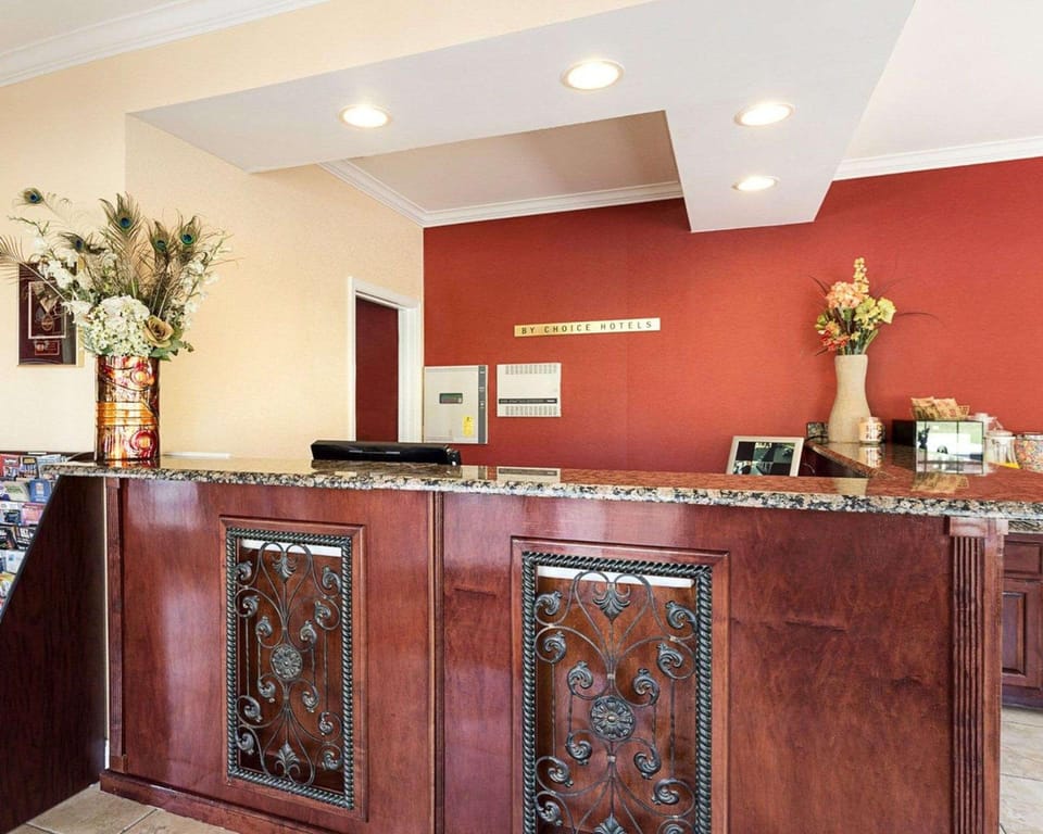 Econo Lodge Inn and Suites Horn Lake - Southhaven Hotel in Horn Lake