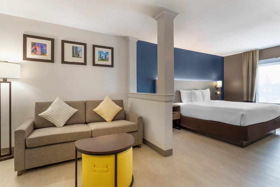 Suite room