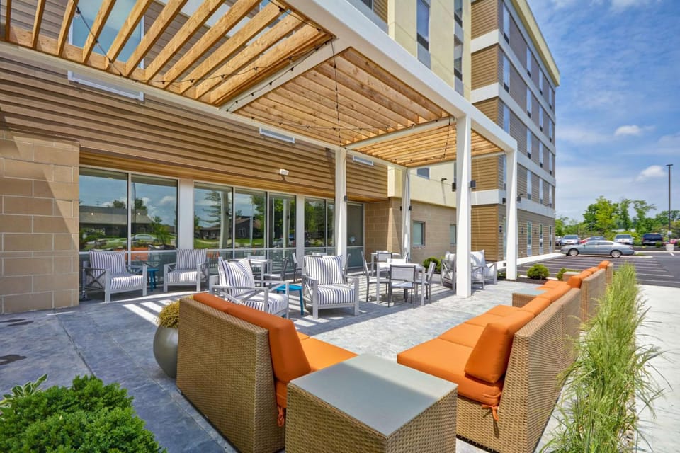 Home2 Suites by Hilton Blue Ash Cincinnati Hotel in Blue Ash