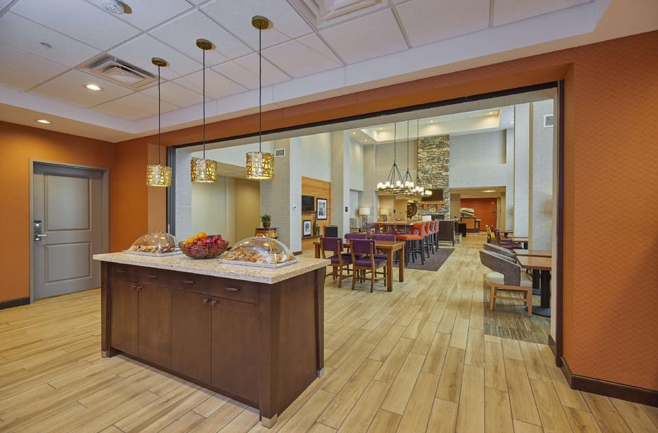 Hampton Inn & Suites Roseburg Hotel in Roseburg