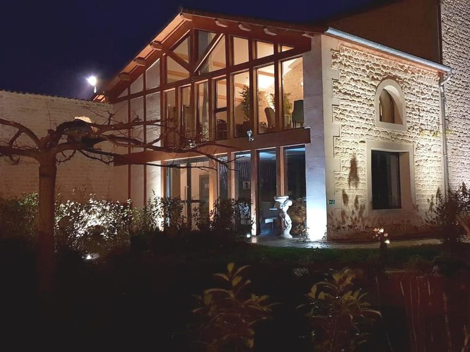 Hotel La Vinaigrerie LOGIS Hotel in Grand Est
