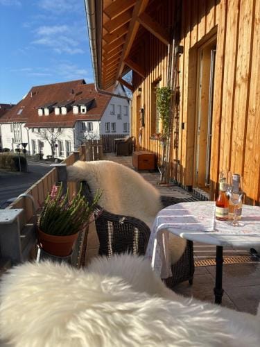 Ubernachtung beim Bio-Metzger Zimmer "Karl" Hotel in Baden-Württemberg