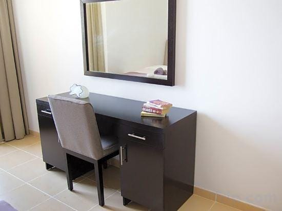 HiGuests - Shams 1 Hotel in Dubai