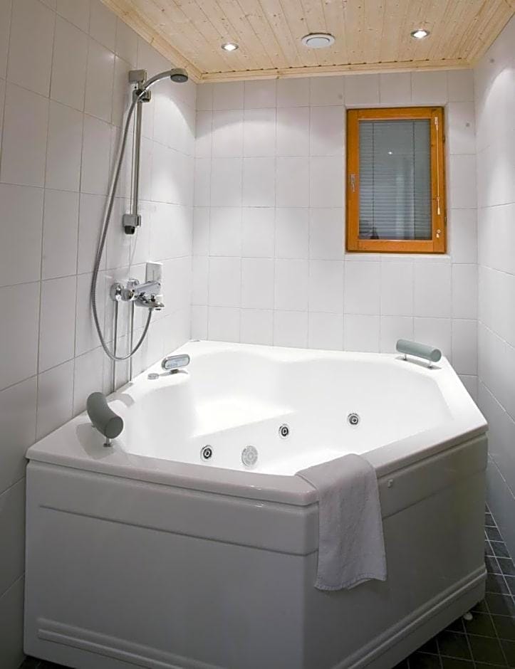 Lapland Hotels Bear s Lodge Hotel in Rovaniemi
