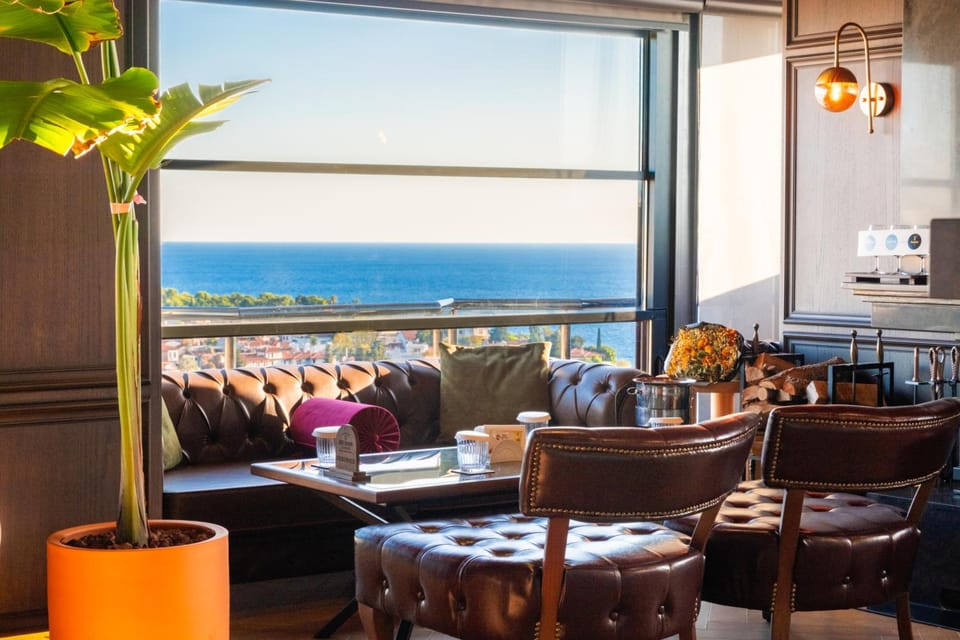 Bar/lounge