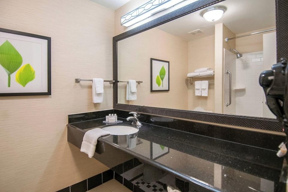 Fairfield Inn & Suites San Antonio North - Stone Oak Hotel in San Antonio