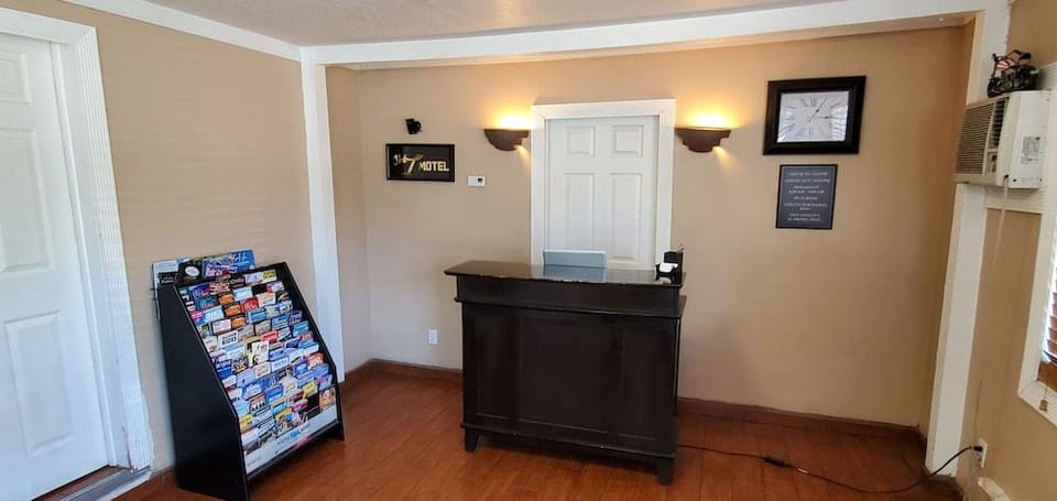 The L Motel - Downtown Flagstaff Hotel in Flagstaff
