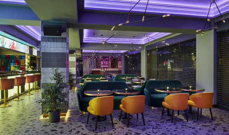 Bar/lounge