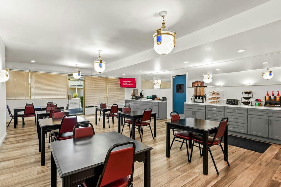 Red Roof Inn Yuba City Bonanza - Marysville Hotel in Yuba City