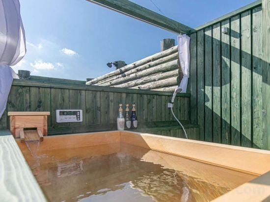 Nishiizu Glamp Hotel in Shizuoka Prefecture