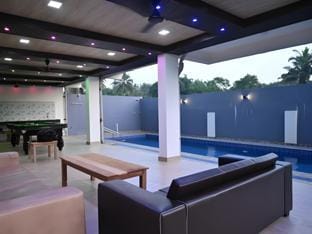 Divine Stays Hotel in Mandrem