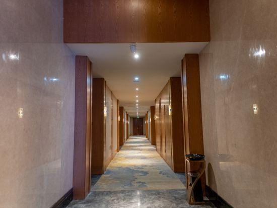 Baimaling Hot Spring Kangyang Sayucheng Hotel in China