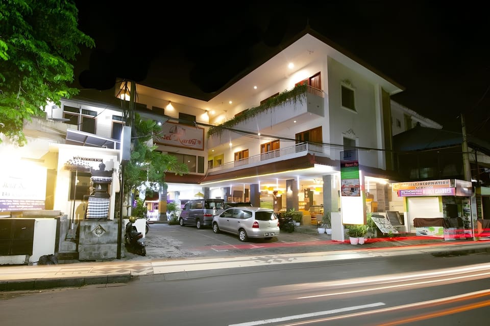Hotel Karthi Resort in Kuta