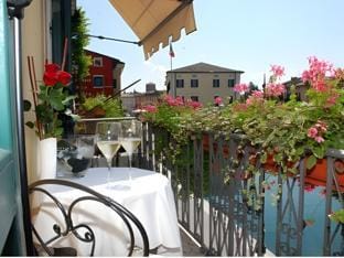 Oreste Suite Hotel in Lazise