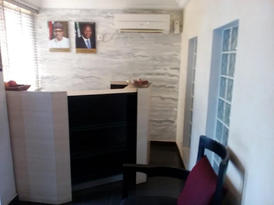 Swiss Cottage Suites Hotel in Lagos