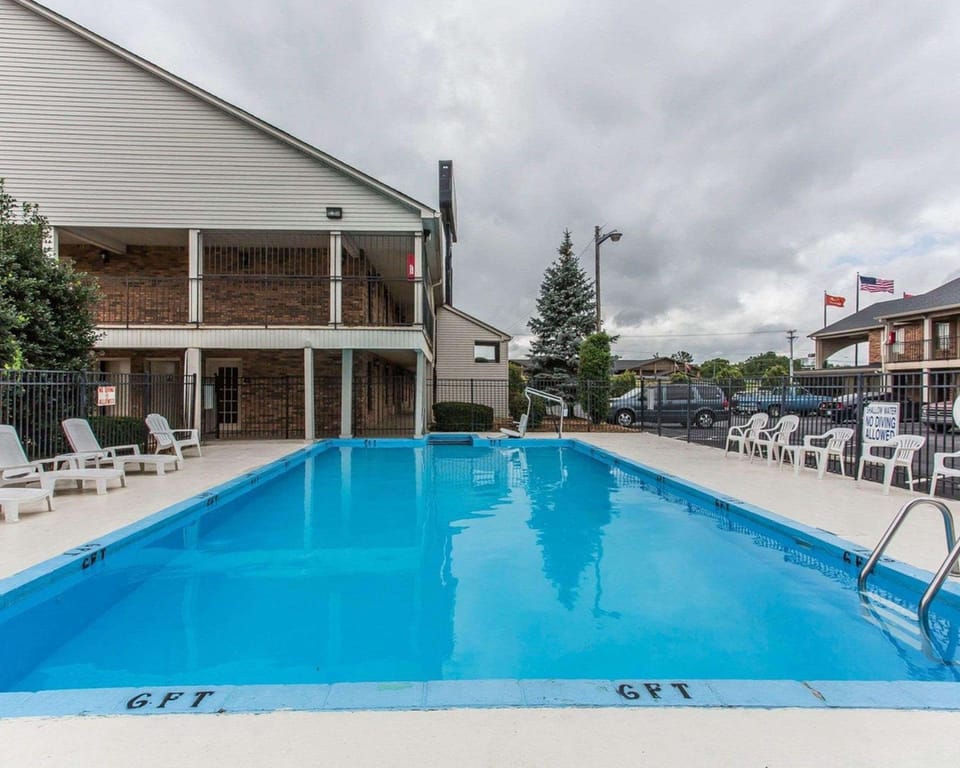 Econo Lodge Hotel in Lebanon