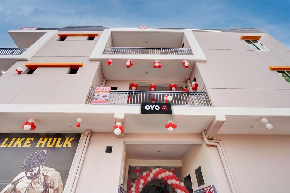 Hotel O Vedant Hotel in Noida