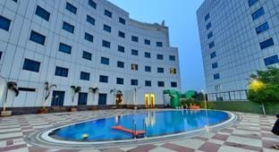 Misaki Hotel  Hotel in Haryana