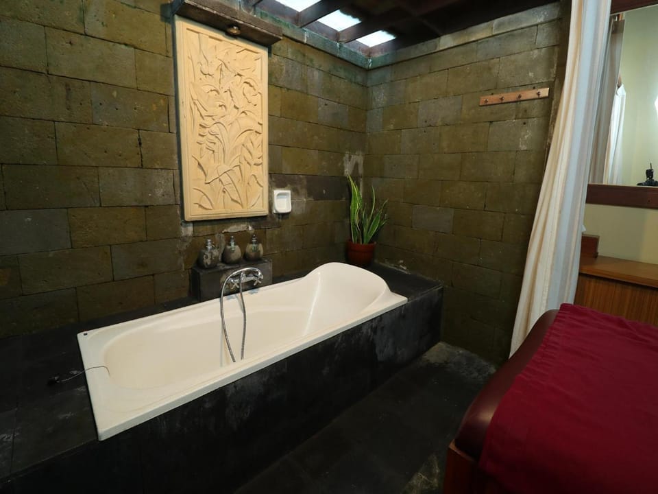 Biyukukung Suites & Spa Hotel in Ubud
