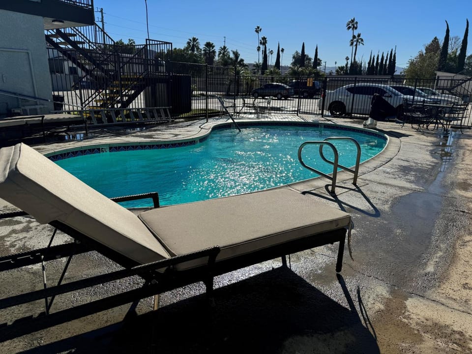 Sands Motel Hotel in Riverside
