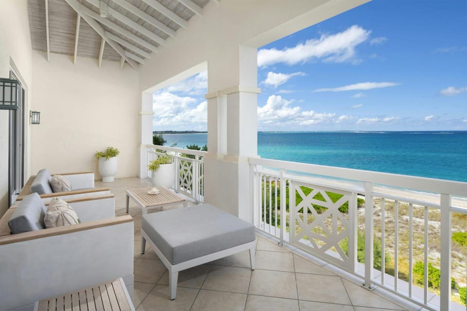 Alexandra Resort - All Inclusive Resort in The Bight Settlement