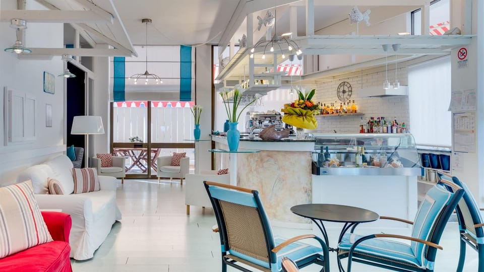 Bar/lounge