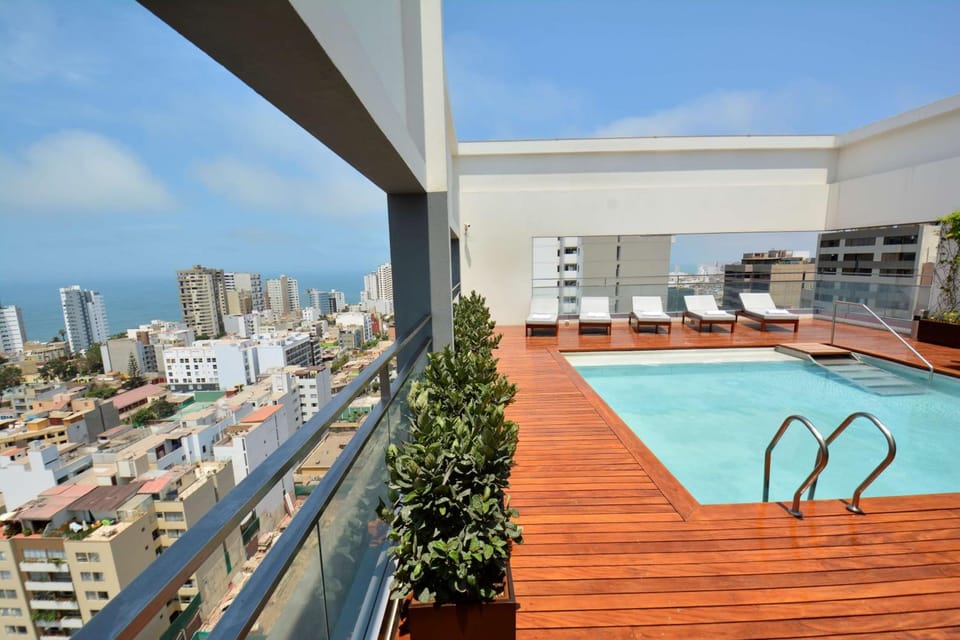 Dazzler by Wyndham Lima Miraflores Hotel in Miraflores