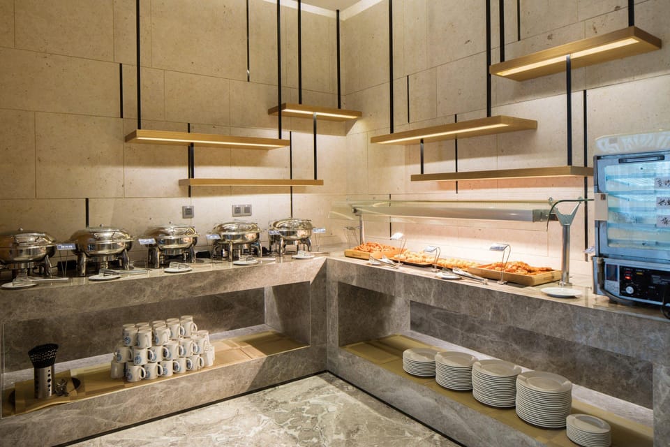 Holiday Inn Express Shaoxing Paojiang By IHG Hotel in Hangzhou