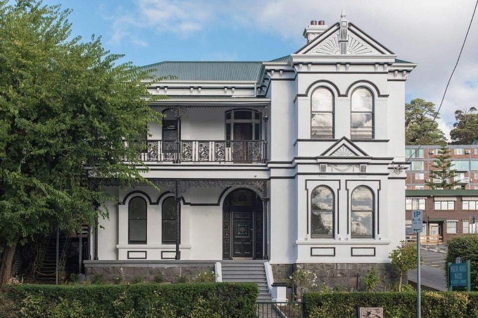 The  Florance Hotel in Launceston