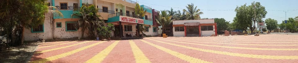 Hotel Ganpati and Lodging  Hotel in Maharashtra