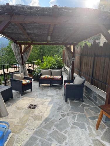 B&B A…Monte Hotel in Emilia-Romagna