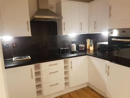Stunning 2 Bed/2 Bath Flat in Waterloo, London Hotel in City of Westminster